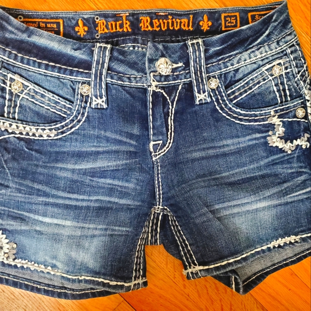 Rock Revival Scarlett Shorts
